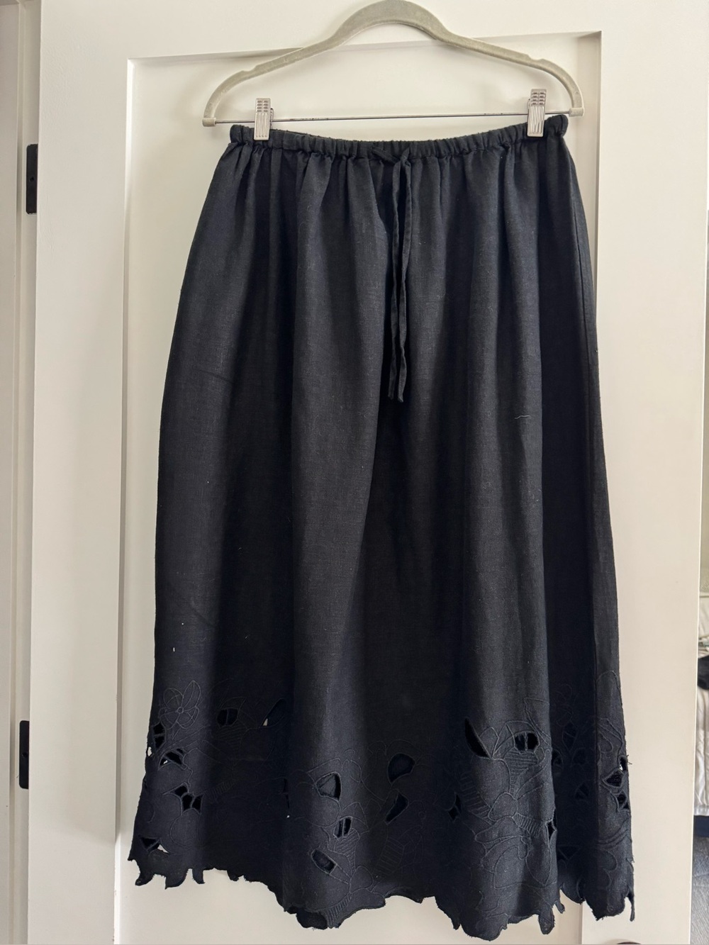 Universal Thread Black Linen Midi Skirt with Scalloped Laser-Cut Hem